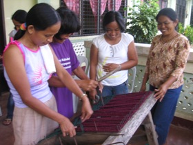 Linamon weavers
